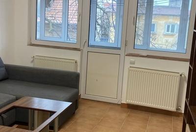 Apartament semidecomandat, mobilat în Est - 16