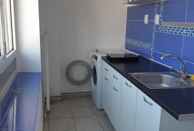 Stirbei Voda, garsoniera spatioasa, decomandata, bloc mixt, stradal, nemobilata - 2
