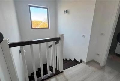 Casă cu 5 camere cu Teren 250 Mp în Săcălaz - 8
