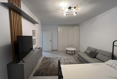 Garsonieră decomandată, mobilată în Tractorul - 3