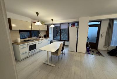 Propietar închiriez apartament 3 camere - 9