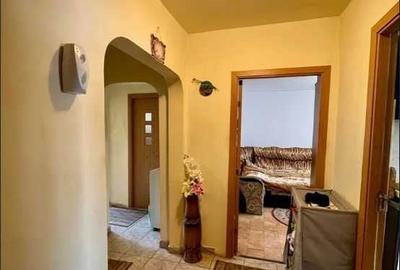 Apartament cu 3 camere decomandat în Sud - 6