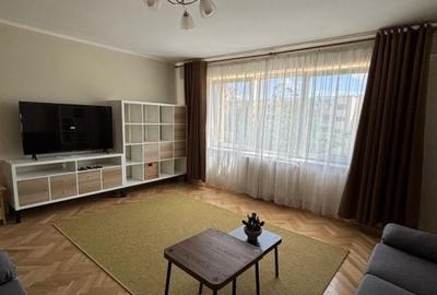 Apartament cu 3 camere semidecomandat, mobilat în Gheorgheni
