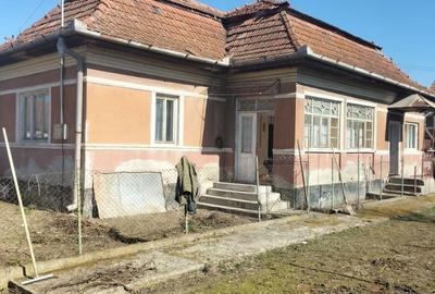 Casă cu 2 camere în Leorinț - 3