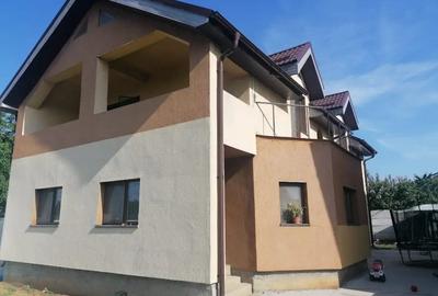 Casă cu 5 camere cu Teren 400 Mp în Central - 3