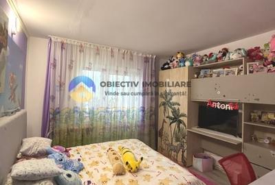 Apartament cu 4 camere decomandat în Săvinești - 7