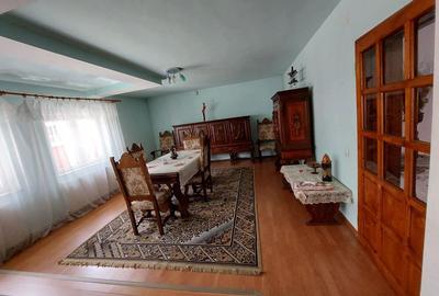 Casă cu 6 camere în Piața Centrală - 6