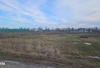 Teren de 1776 mp, în Albota