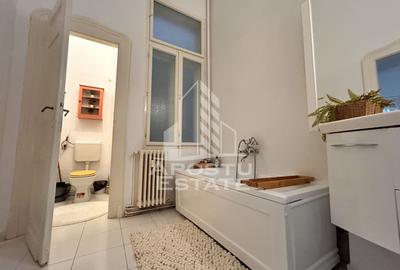 Apartament, spatios etaj 1, vedere in Piata Victoriei - 8