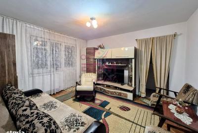 Apartament cu 3 camere semidecomandat în Central - 3