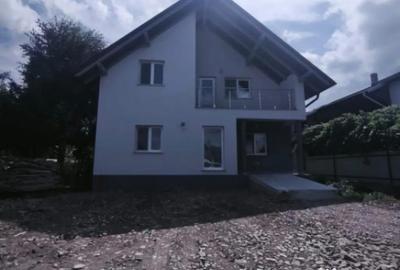 Casă cu 5 camere cu Teren 500 Mp în Rădăuți - 17