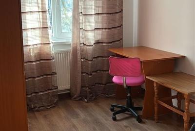 Apartament cu 3 camere semidecomandat în Central - 6