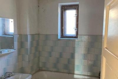 Casă cu 9 camere cu Canalizare în Râu Sadului - 10