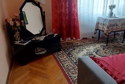 Apartament cu 4 camere semidecomandat în Circumvalațiunii - 8