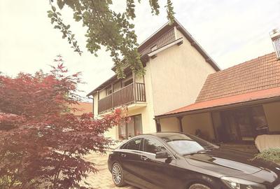 Casă cu 5 camere cu Teren 433 Mp în Central - 1