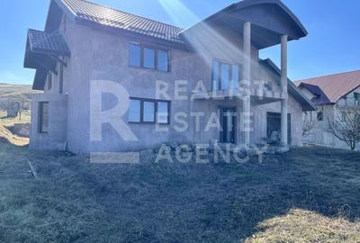 Casă individuală cu 5 camere cu Canalizare în Rediu Mitropoliei - 13