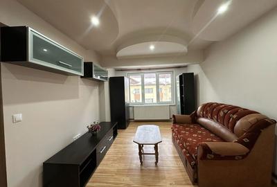 Apartament cu 2 camere decomandat în Central - 2