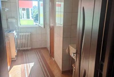 Apartament cu 4 camere decomandat în Central - 1