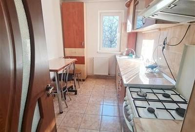 Apartament 3 camere, zona Tractorul - 7