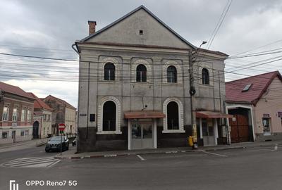 Spațiu comercial in zona centrala de vanzare - 2