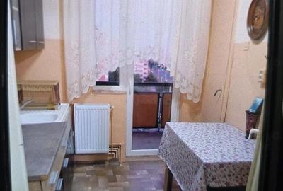 Apartament cu 3 camere decomandat în Fortuna - 2