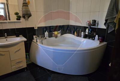 Casă / Vilă cu 5 camere de vânzare în zona George Enescu - 20