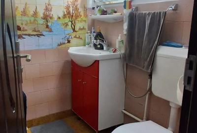 Apartament cu 3 camere decomandat în Central - 2