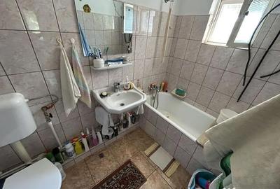 Apartament cu 3 camere decomandat în Dacia - 9