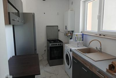 Apartament cu 3 camere semidecomandat în Ștefăneștii de Jos - 3