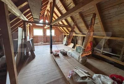 Vila de vanzare, cu 4 camere, 320 mp, zona ?uvi?a - 1