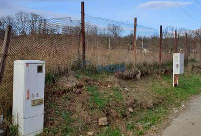 Teren de 9123 mp, în Central - 3