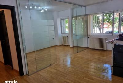Garsonieră decomandată în Decebal - 1