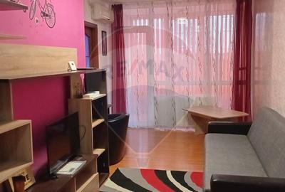 Apartament cu 2 camere semidecomandat, mobilat în UTA - 3