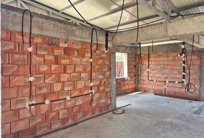 Casă individuală cu 3 camere cu Teren 470 Mp în Central - 2