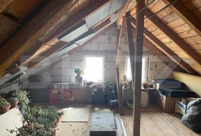 De vanzare casa, 8 camere, 300 mp, teren 1940 mp Sacalaz - 4