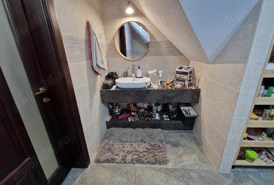 Casă cu 4 camere în Tunari - 5