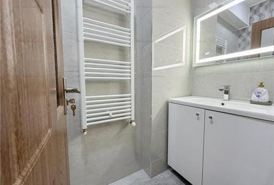 Apartament cu 2 camere decomandat, mobilat în Tractorul - 8