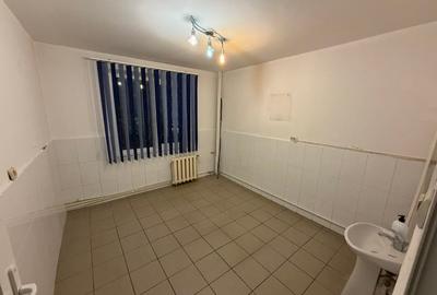 Apartament cu 4 camere decomandat în Berceni - 3