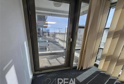Spațiu comercial, de 150 mp, în P-ța Victoriei - 2