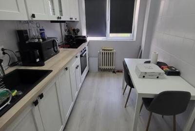 APARTAMENT 3 CAMERE-CAMPIA LIBERTATII-BLOC 1982-MOBILAT-UTILAT - 2