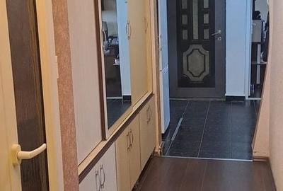 Apartament cu 3 camere decomandat în Central - 1