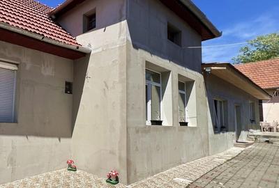 Casă individuală cu 4 camere cu Canalizare în Ciugud - 1