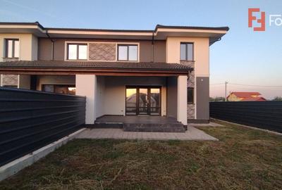 Duplex cu 5 camere cu Canalizare în Becicherecu Mic - 4