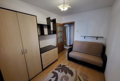 Apartament cu 3 camere decomandate. Mioritei - 8
