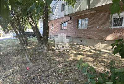 Decomandat, model mare cu central #259; propie Steaua