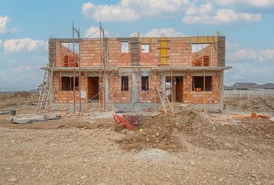 Casă cu 4 camere cu Teren 300 Mp în Tărlungeni - 2