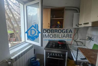 Apartament cu 3 camere semidecomandat în 23 August