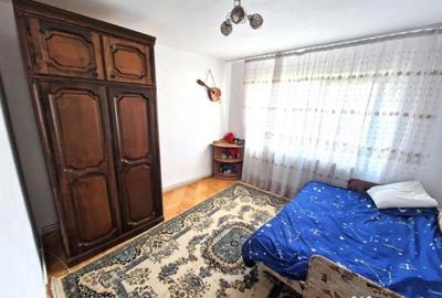 Apartament cu 2 camere decomandat în Hotvon