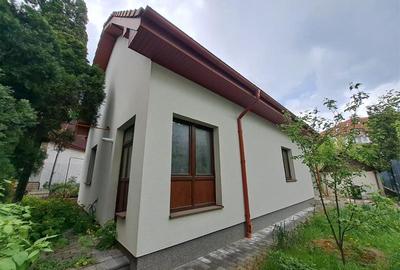 Casă individuală cu 2 camere cu Canalizare în Zorilor - 2