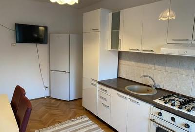 Ap 2 cam spatios 70 mp str dealului central et 2 - 5